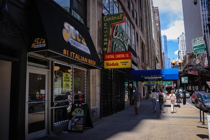 Chicago Loop District Food Tour with Deep Dish & Beef Sandwich - Palmer House and Chicago’s grand hotel tradition