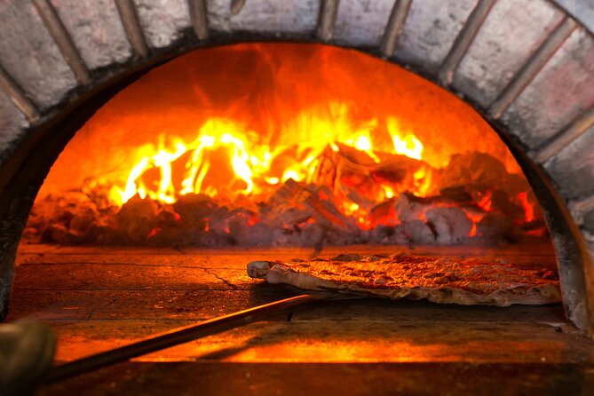 Chicago Pizza Tour - The guide and the group atmosphere