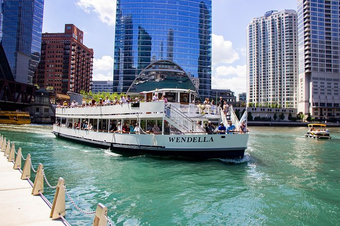 Chicago River 90-Minute Architecture Tour - Michigan Avenue and the Wrigley Building