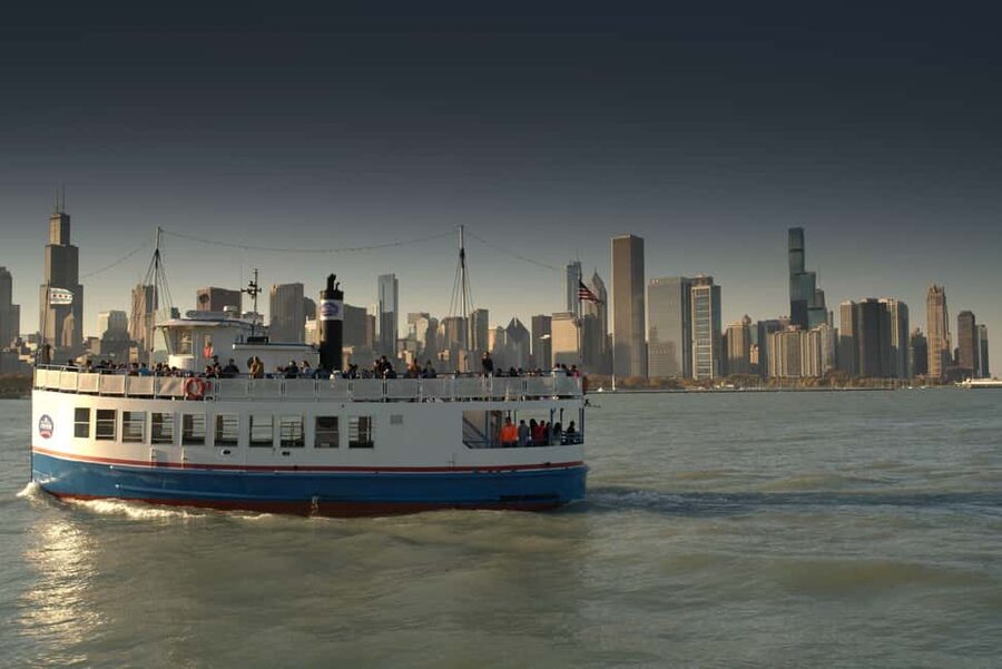 Chicago: Shoreline Lake Michigan Skyline Cruise - Is $32 a Fair Price?