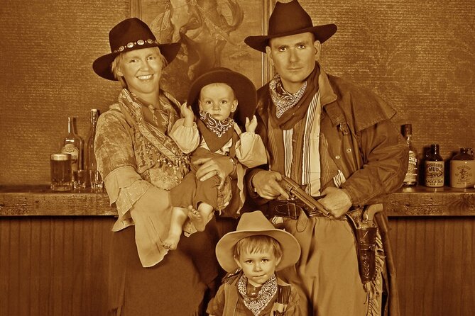 Chuck Wagon Supper & Western Stage Show at Blazin' M Ranch Ticket - Seating, timing, and the best way to plan your evening