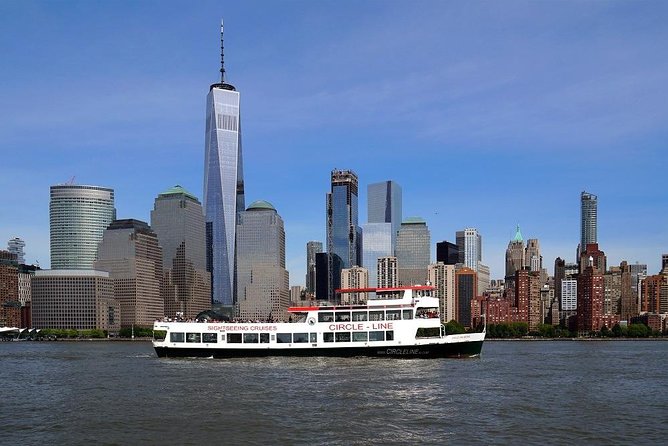Circle Line: 1hr - NYC Liberty Cruise - Ellis Island, Governors Island, and the harbor