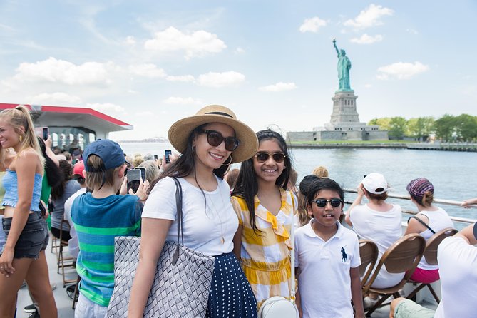 Circle Line: 2.5hr - Complete Manhattan Island Cruise - East River bridges and Manhattan’s northern end