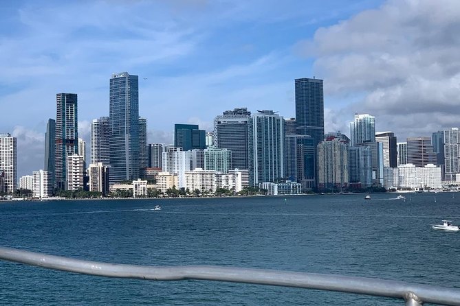 City Half Day Tour of Miami by Bus with Sightseeing Cruise - Little Havana in a 25-minute stop