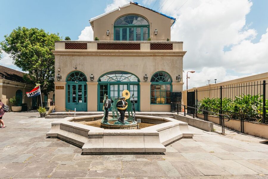 City Sightseeing New Orleans HOHO Bus Tour & Bookable Extras - Why the Live Guides Make a Difference