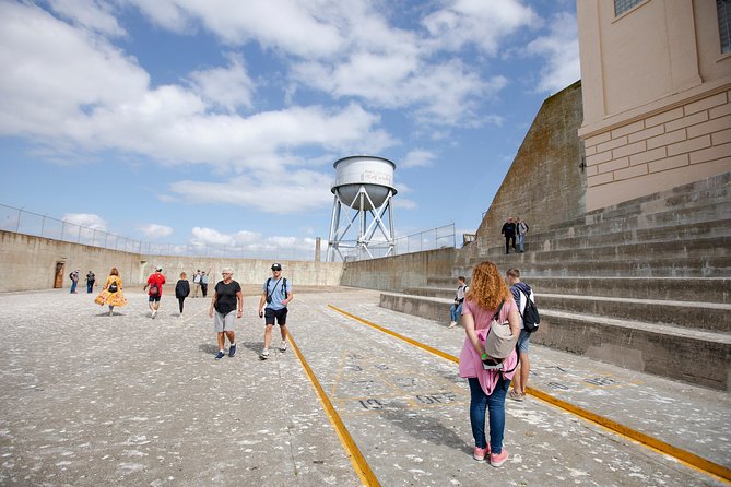 Combo Tour: Alcatraz Island and San Francisco Grand City Tour - Golden Gate Bridge: a photo stop, not a bridge walk