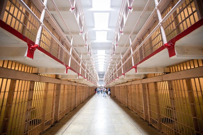 Combo Tour: Alcatraz Island and San Francisco Grand City Tour - The Presidio, Lands End, and the western edge