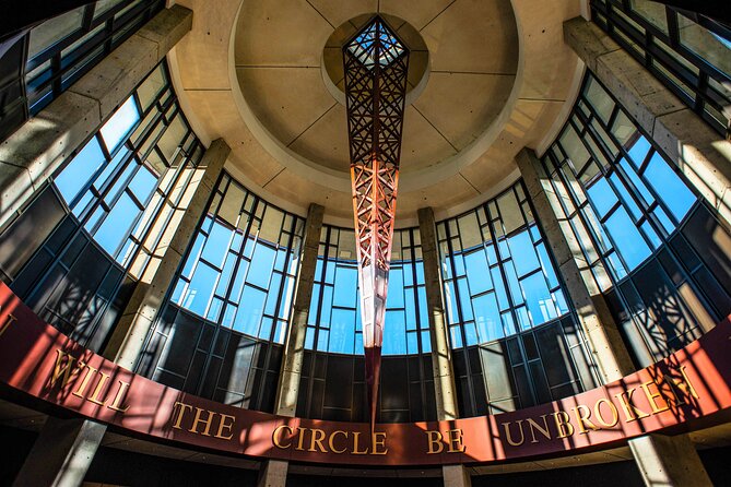 Country Music Hall of Fame and Museum Admission - Shops, printing, and places to eat