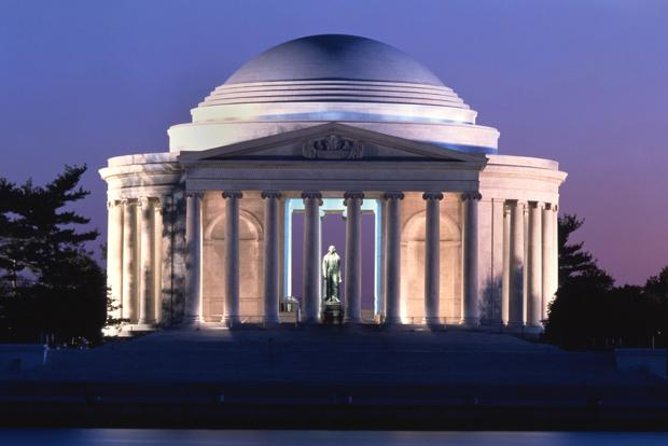 DC Memorials Night Tour: Glass-Roof Convertible Upgrade Option - Lincoln, Korean War, and Vietnam Memorials