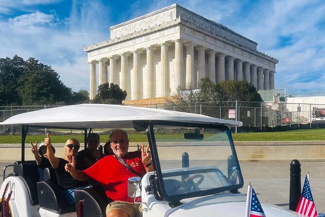 DC Monuments & History Guided E-Cart Tour-Blankets - Lincoln Memorial: The Tour’s Biggest Photo Stop