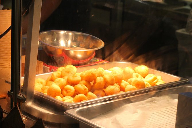 Delicious Donuts & City Sights: Chicago's Original Donut Tour - Dietary needs and family fit