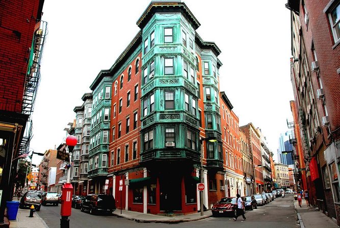 Delicious Donuts of Boston: A Sweet History Walking Tour - Union Square Donuts and changing flavors