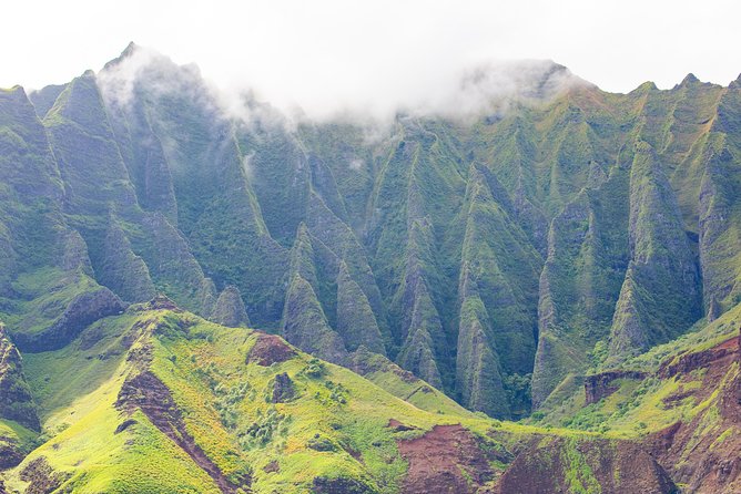 Deluxe Na Pali Morning Snorkel Tour on the Lucky Lady - Lunch, drinks, and the value of the $233.73 price