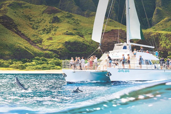 Deluxe Na Pali Morning Snorkel Tour on the Lucky Lady - Who should book the Lucky Lady?