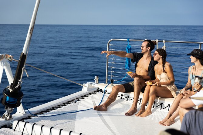 Deluxe Sail & Snorkel to the Captain Cook Monument - Starting at Keauhou Bay at 8:15 a.m.