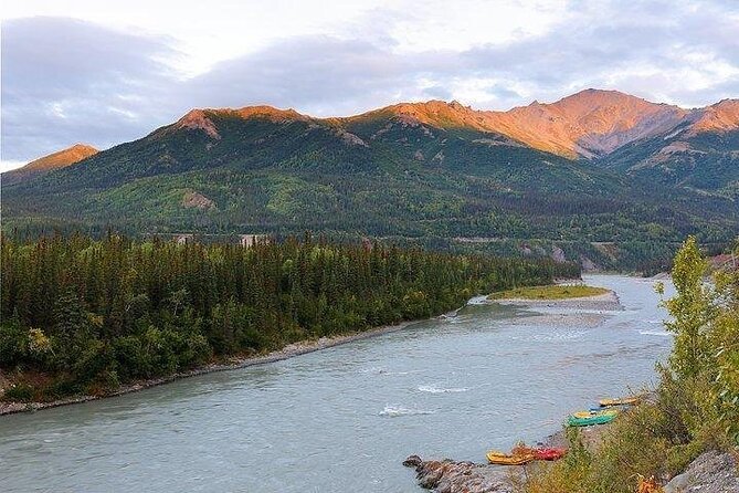 Denali Rafting Canyon Wave - Razorback, Royal Flush, and Coffee Grinder