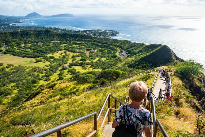 Diamond Head Crater - The Waikiki pickup and ride to the crater