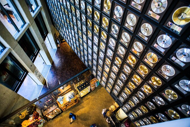 Discover Nashville City Tour with Entry to Ryman & Country Music Hall of Fame - Why this Nashville tour works well on day one
