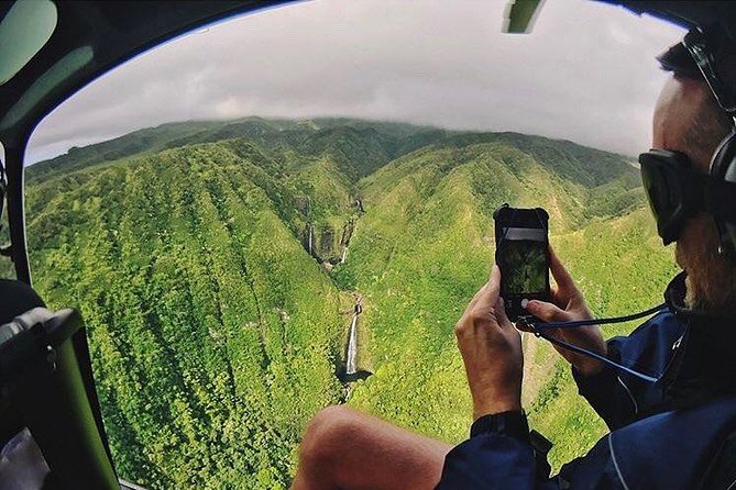 Doors Off West Maui and Molokai 45 minute Helicopter Tour - Weather, wind, and the real safety trade-off