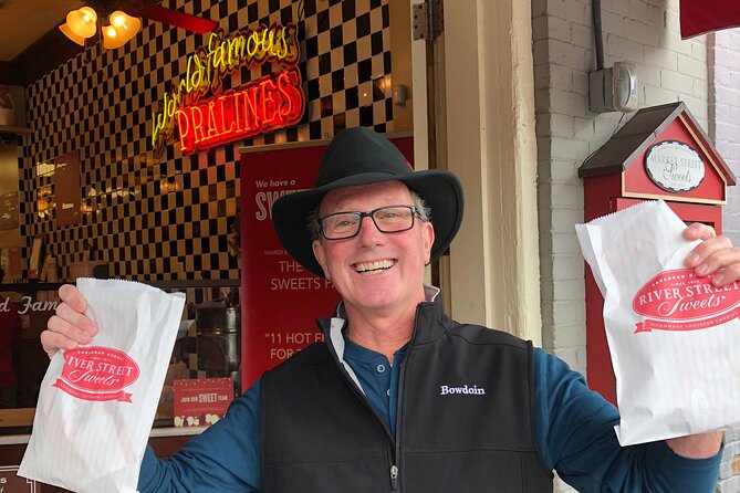 Downtown Charleston Food Tour - Lowcountry boil, fried chicken, and the main course