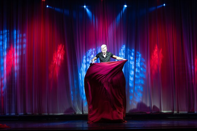 Escape Reality Branson Magic Dinner Show - Dinner after the show, with more entertainment than expected