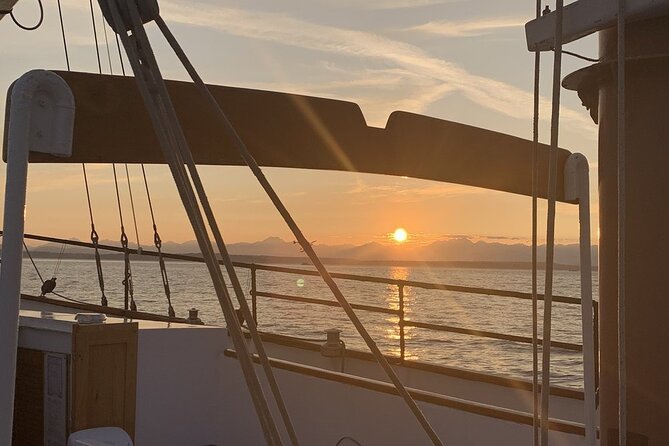 Evening Colors Sunset Sail Tour in Seattle - Is the $59 Price Fair?