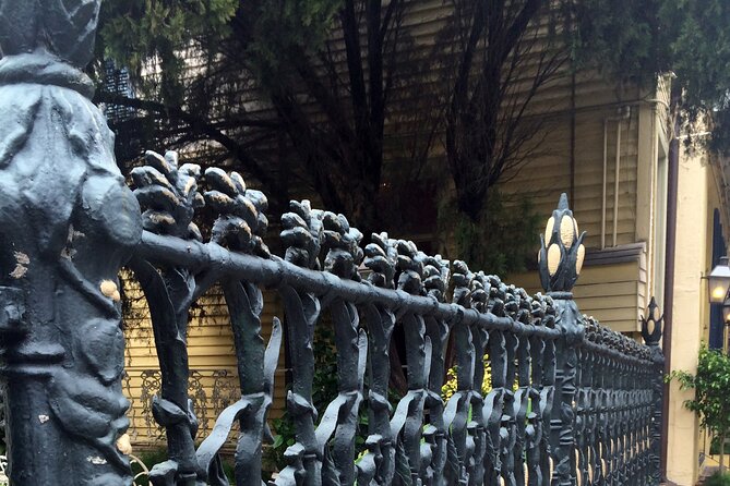 French Quarter Walking Tour With Comp 1850 House Museum Admission - The 1850 House as more than a bonus ticket