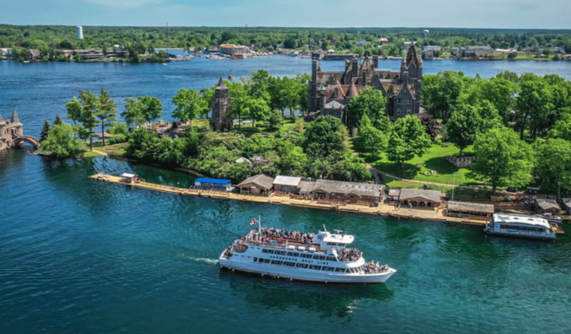From Ivy Lea: 1000 Islands Boldt Castle Scenic Cruise - Boldt Castle and the art of the quick photo