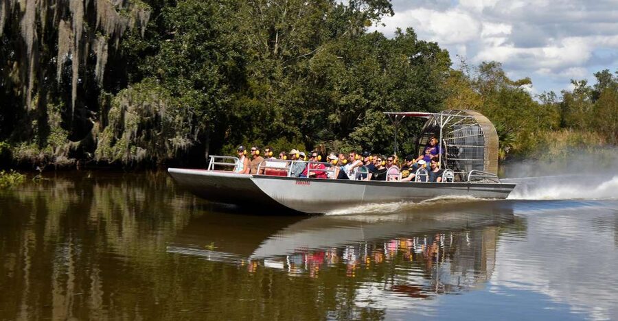 From Lafitte: Swamp Tours South of New Orleans by Airboat - What the 105-minute airboat ride feels like