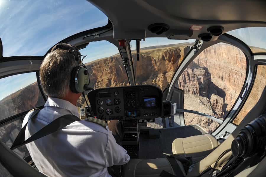 From Las Vegas: Grand Canyon Skywalk Express Helicopter Tour - From the Las Vegas Strip to the canyon