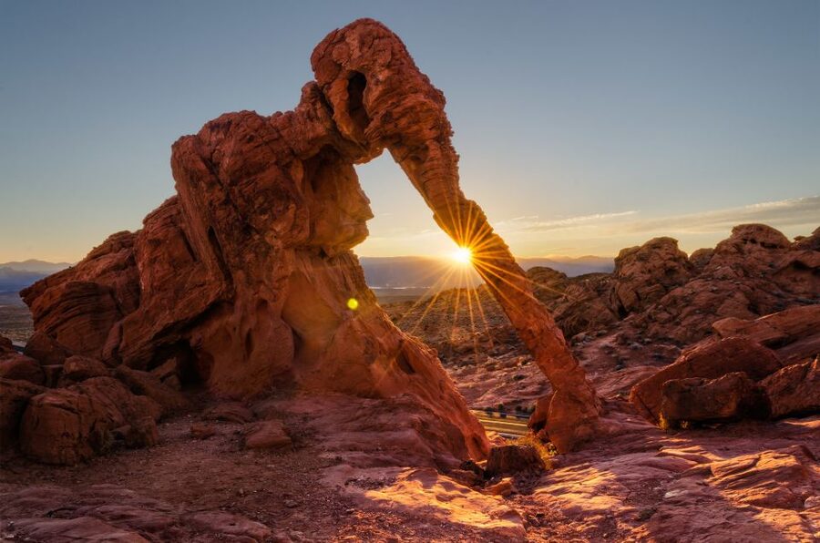 From Las Vegas: Valley of Fire State Park Tour - The Early Hotel Pickup and Ride Out