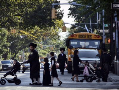 From Manhattan: 5-Hour Bronx, Queens, and Brooklyn Bus Tour