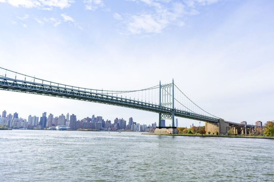 From Manhattan: Bronx, Queens and Brooklyn Half-Day Tour - Key points at a glance