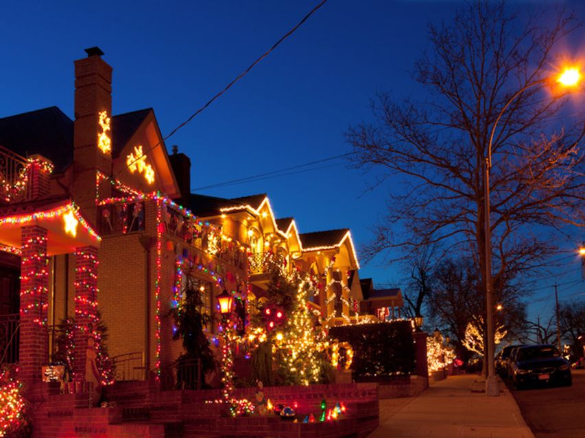 From Manhattan: Dyker Heights Lights & Skyline Tour - The Brooklyn Bridge Park finale