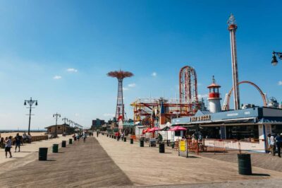 From Manhattan: Full-Day NYC Boroughs and Coney Island Tour