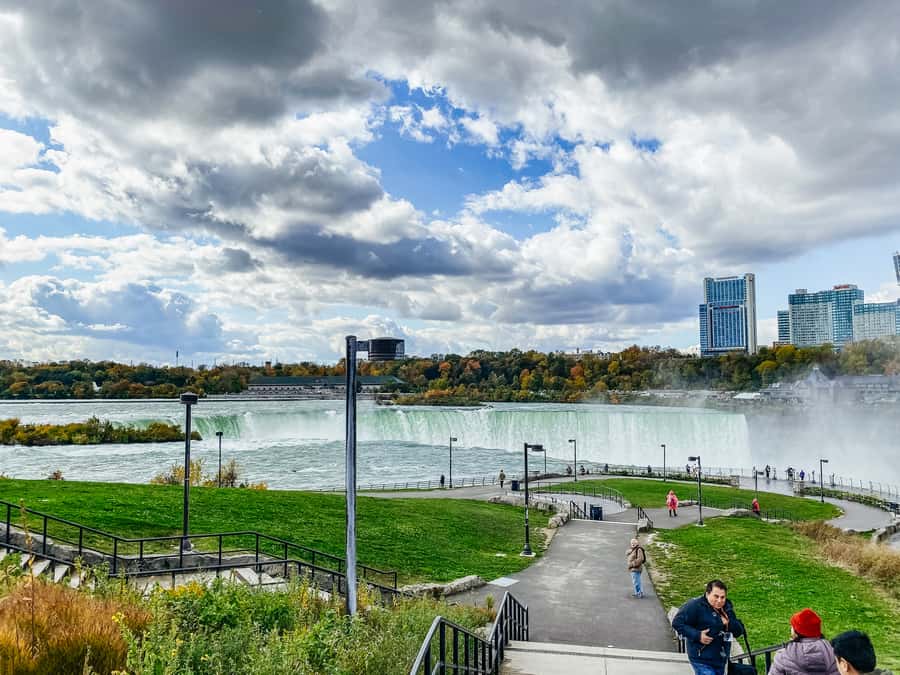 From NYC: 1-Day Niagara Falls Tour - What the long bus ride is really like