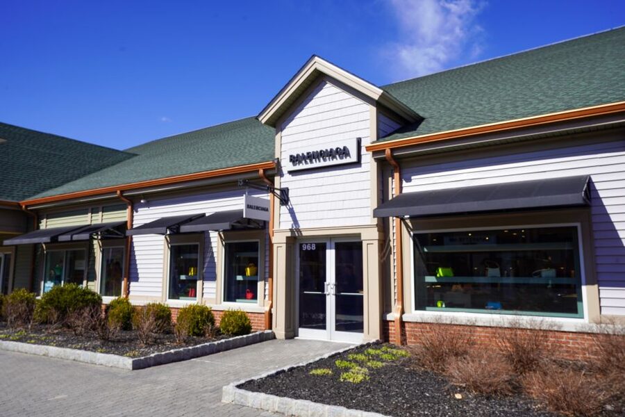 From NYC: Woodbury Common Premium Outlets Shopping Tour - Is the $47 price good value?