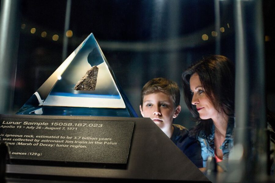 From Orlando: Kennedy Space Center Trip with Transport - The Space Shuttle Atlantis and simulator rides