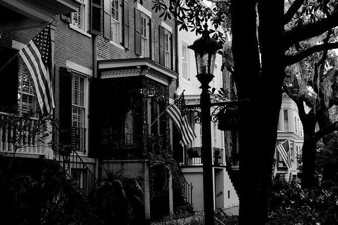 Genteel and Bard's Savannah Dark History and Ghost Encounter Walking Tour - Quick take: six things to know before you book