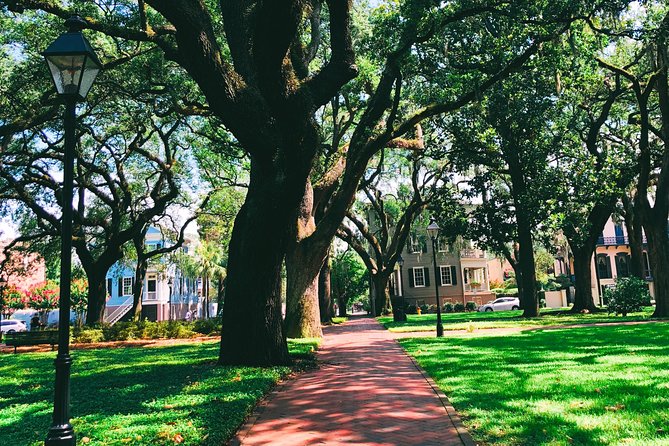 Genteel and Bard's Savannah History Walking Tour - Lafayette Square and Savannah’s Irish heritage