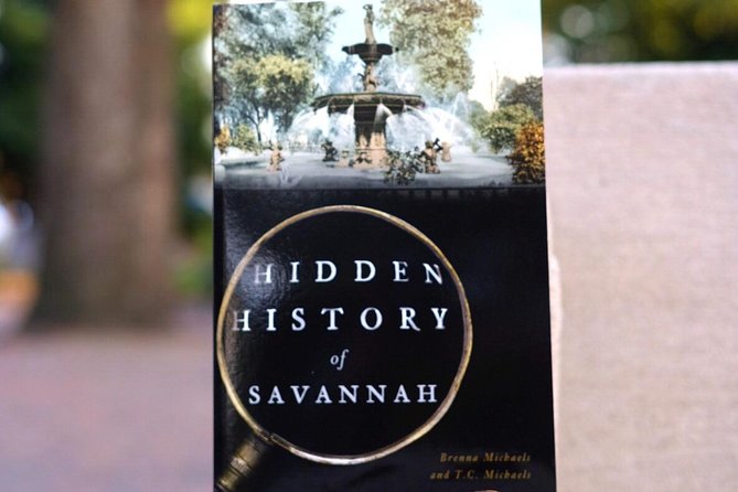 Genteel and Bard's Savannah History Walking Tour - Madison Square: Civil War history and the Green-Meldrim House