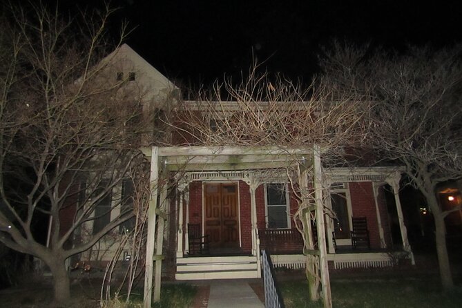 Gettysburg: Ghost Hunt Tour with Ghost Hunting Equipment - The first 45 minutes: battle stories and haunted streets