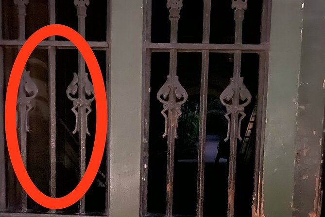 Ghost Hunt Experience - The French Quarter starting point at Hands of Fate NOLA