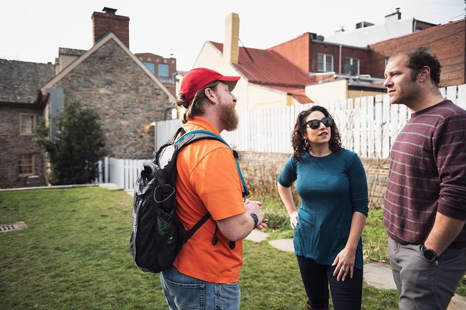Ghosts of Georgetown & The Exorcist Steps Walking Tour - Why Georgetown works so well after dark