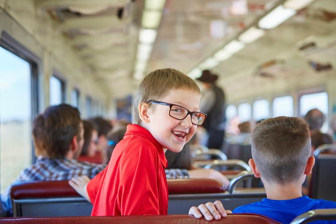 Grand Canyon Railway Train Tickets - The ride north, with music and a train robbery
