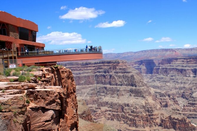 Grand Canyon West, Hoover Dam Stop and Optional Lunch and Skywalk - The early Las Vegas pickup