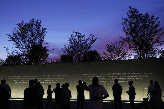 Guided African American History Tour with Reserved Museum Entry - Lincoln Memorial and the meaning of the setting