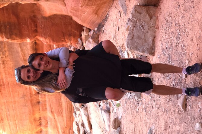 Guided Hike through Peek-a-Boo Slot Canyon (Small Group) - Timing, shade, and weather