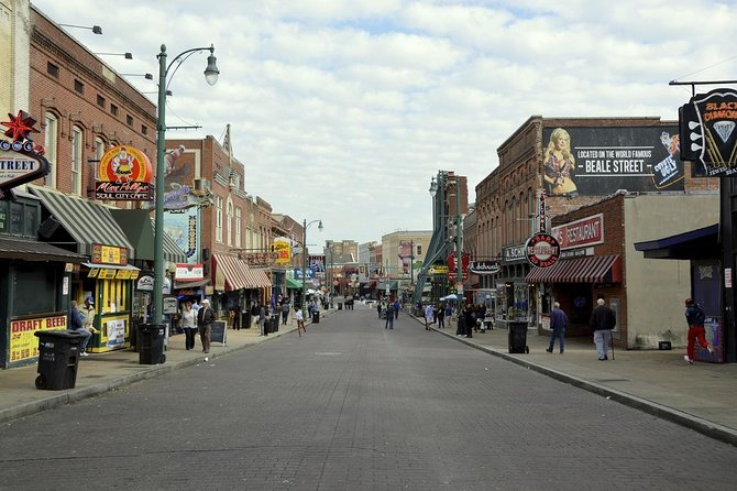 Guided Memphis City Tour that includes Riverboat Cruise - Hotel pickup makes the morning simple