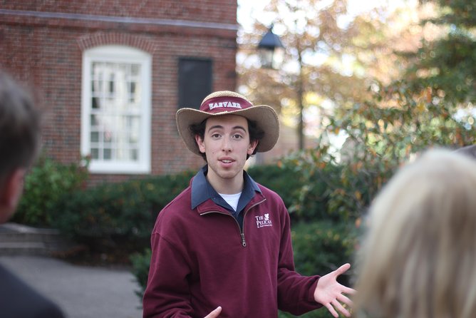 Harvard University Campus Guided Walking Tour - Harvard Yard and the old campus core